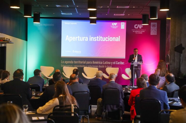 Niterói recebe líderes de países em encontro sobre governança e desenvolvimento niteroi-recebe-prefeitos-e-governadores-de-dez-paises-em-encontro-sobre-governanca-e-desenvolvimento