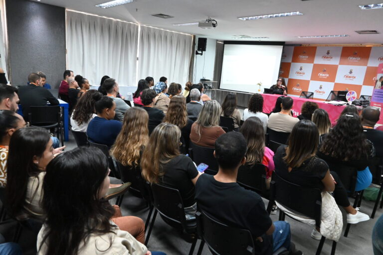 prefeitura-de-niteroi-promove-tarde-de-cuidados-pela-saude-mental-de-servidores